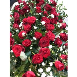 Coffin spray all in red